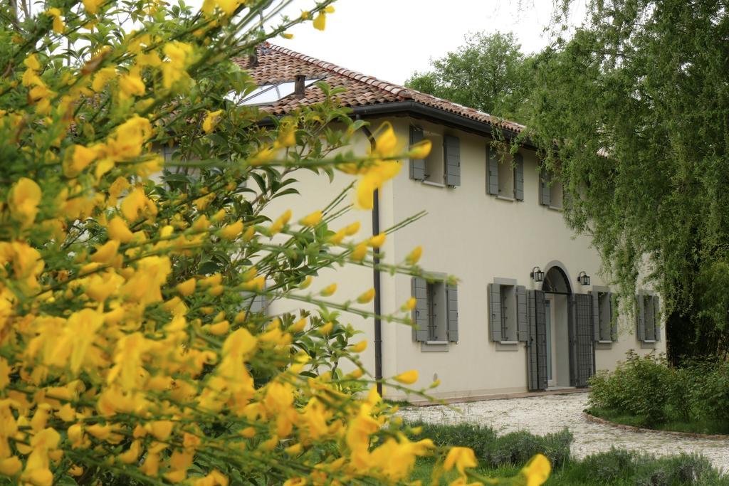 Locanda Del Toro Calderara di Reno Exterior photo